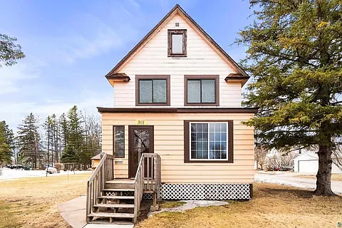 301 S 59th Ave W — Photo 2