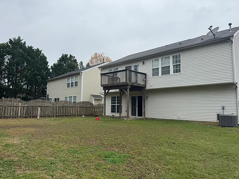 9327 Bellegarde Dr — Photo 44