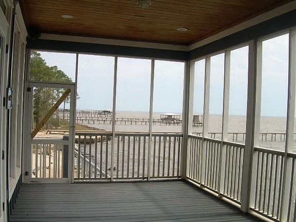 SCREENED PORCH OVERLOOKING MOBILE BAY
