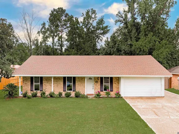 1014 Jason Dr, Denham Springs, LA 70726