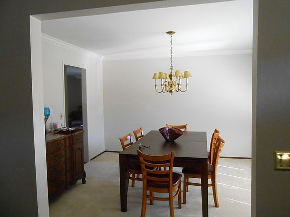 4th image of 7053 Elmsdale Dr