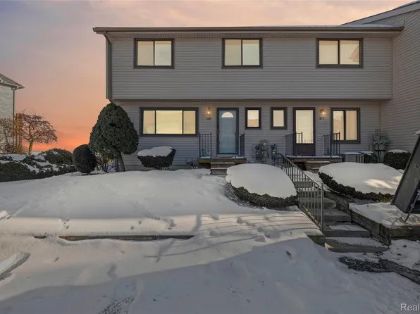 50666 Jefferson Ave APT D-8, New Baltimore, MI 48047