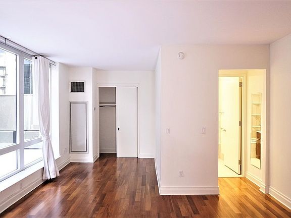 4th image of 39-45 E 29th St APT 2E
