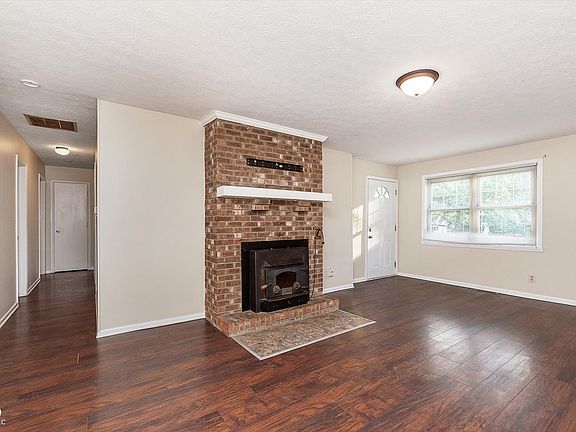 4th image of 4828 Tempe Ct