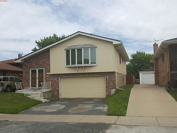 3rd image of 293 Stoney Island Ave