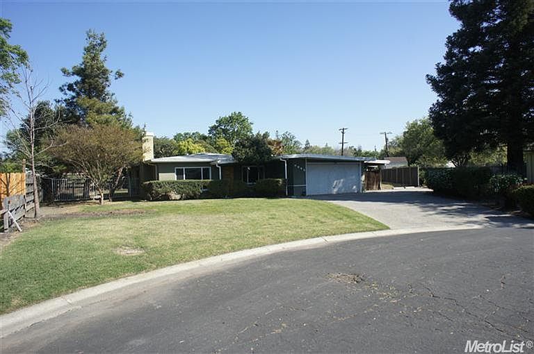 1st image of 4845 Broughton Dr