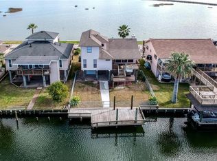 1307 Blue Heron St, Bayou Vista, TX 77563