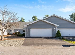 43 Westwood Dr, Queensbury, NY 12804