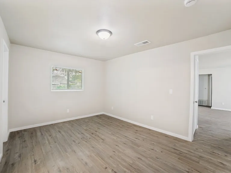 10506 Bounty Dr — Photo 16