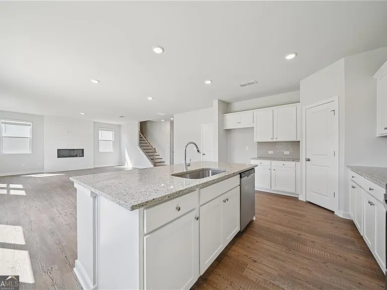 2645 Mourning Dove Dr — Photo 4