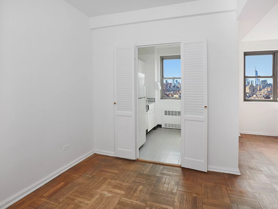 1st image of 2 Horatio St APT 12P