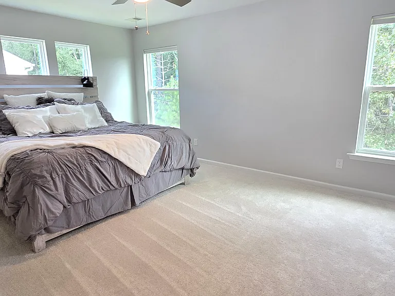 2nd Master Suite Upstairs with Full Bathroom and Huge Walk In closet!
