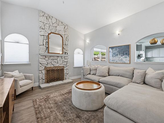 5th image of 9270 Defiance Cir