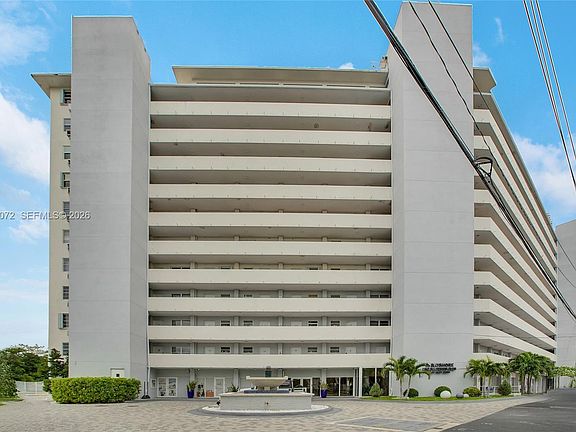 5th image of 7904 West Dr APT 102