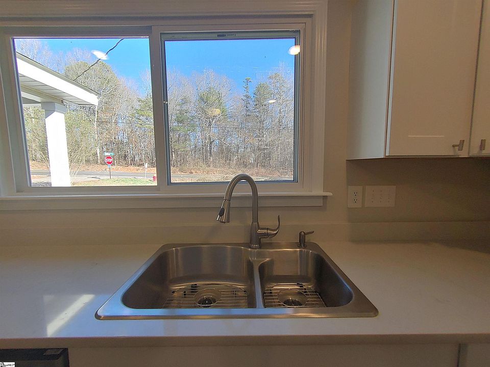 155 Cherokee Rd, Williamston, SC 29697 Zillow