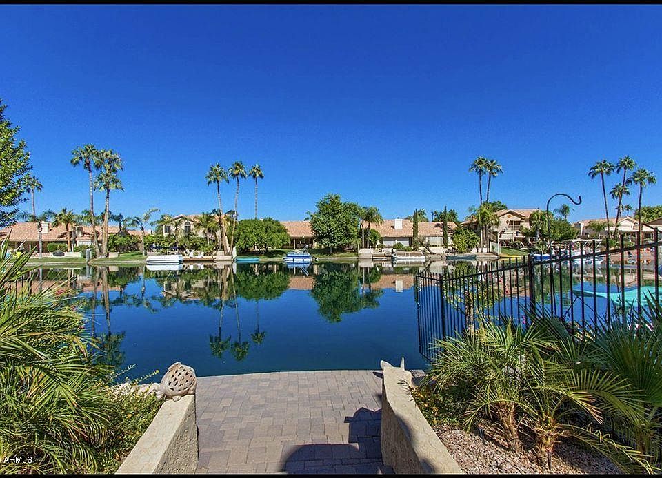 1st image of 1120 W Edge Water Dr