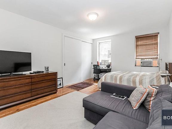2nd image of 26 Bedford St APT 2B