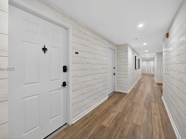 3 Wimbledon Ct APT 204, Hilton Head Island, SC 29928
