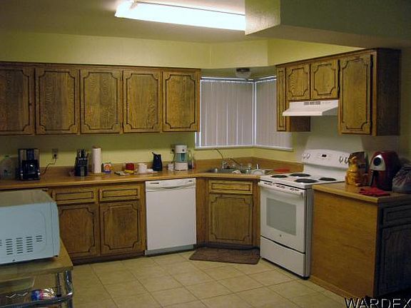 2nd image of 402 Emery Dr