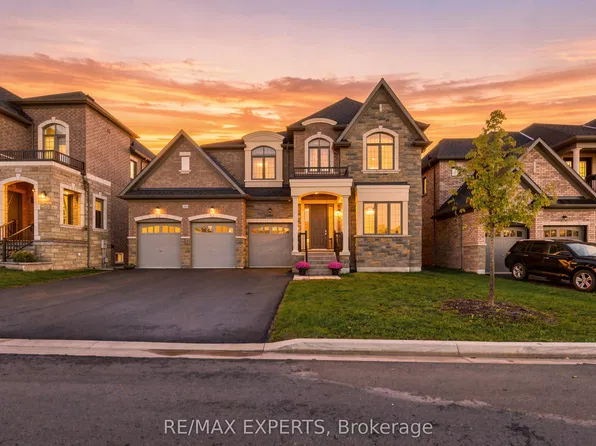 211 Stormont Trl, Vaughan, ON L4H 4P6