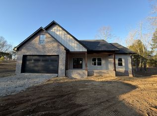 1049 Big Bartons Creek Rd, Dickson, TN 37055