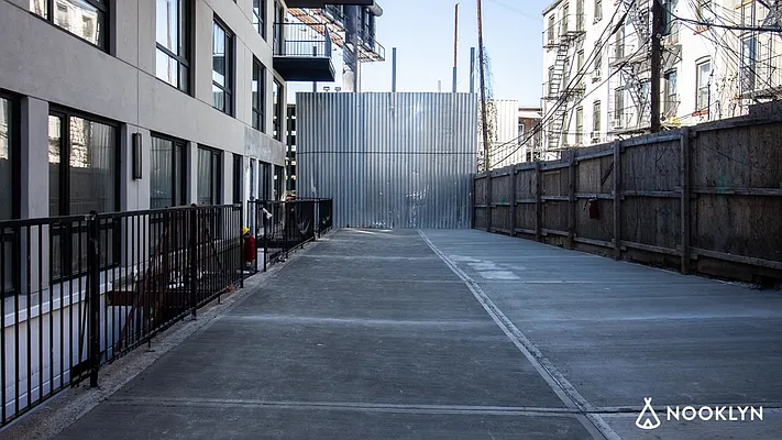 Rented by Nooklyn NYC LLC | media 28