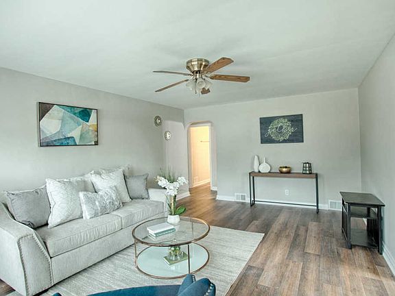 2nd image of 8506 Shirley Ln