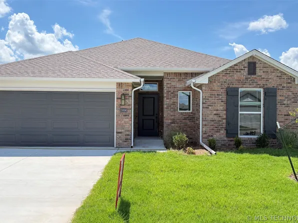10896 S 272nd Ave, Coweta, OK 74429