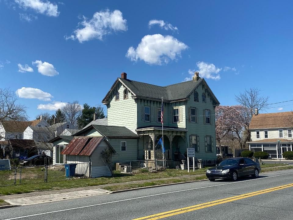 156 Front St, Leipsic, DE 19901 Zillow