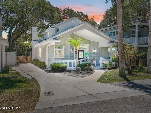 332 8TH Street, Atlantic Beach, FL 32233