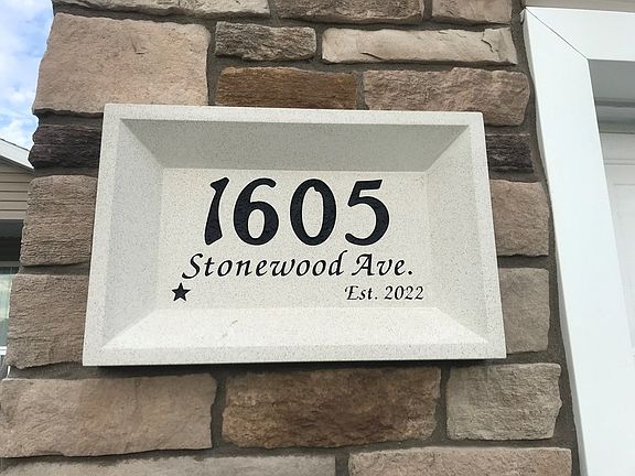 3rd image of 1605 Stonewood Ave