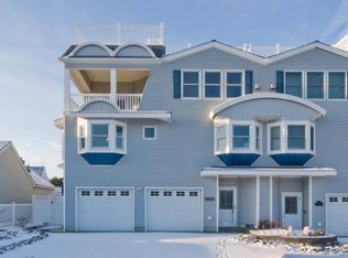 22 E 49th St UNIT B, Beach Haven, NJ 08008
