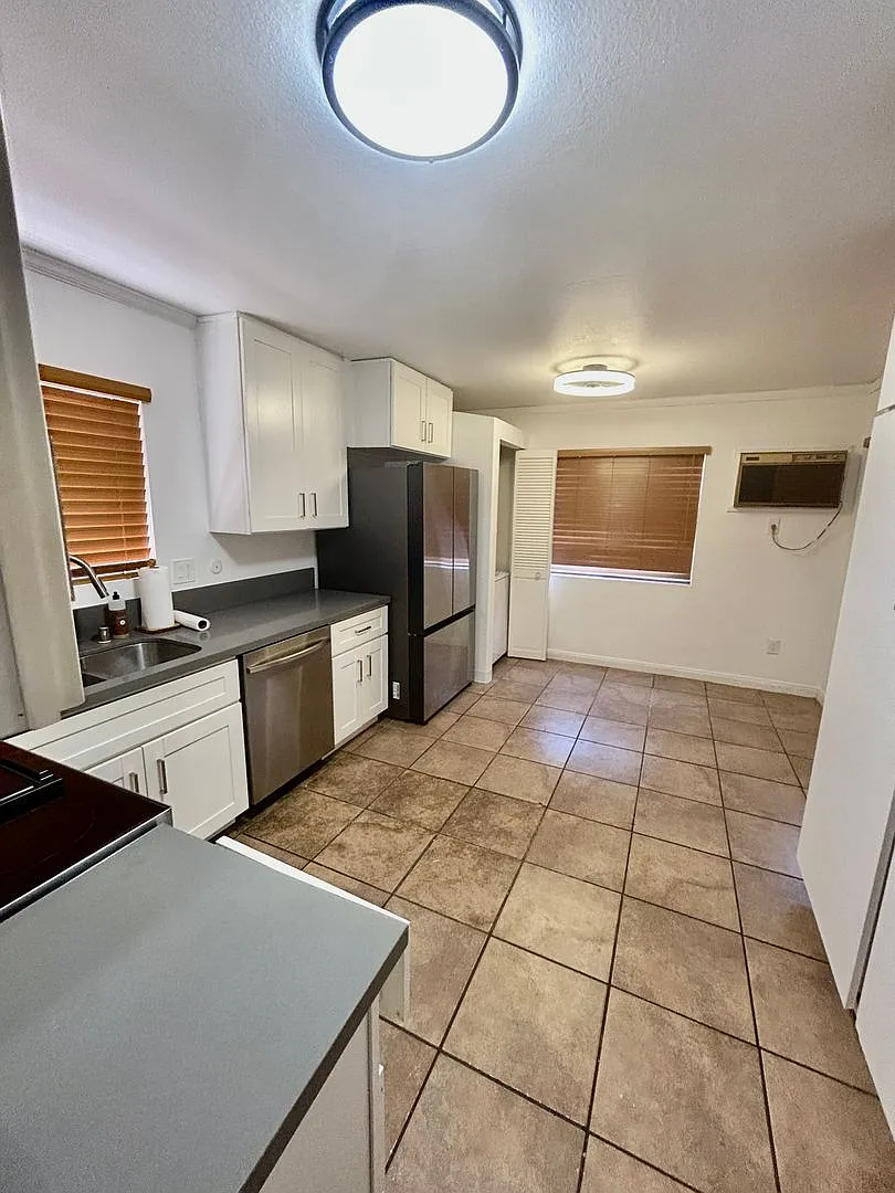 Spacious 2BD/2BA Condo in Del Cerro near SDSU - Available Now! - Only $3,000/mo! — Photo 2