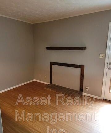 3rd image of 9116 Cedarpark Ln