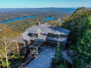 473 Summit Ridge Rd, Lake Toxaway, NC 28747