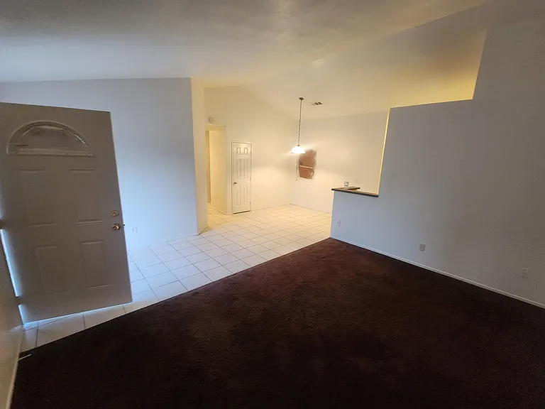 45021 Redwood Ave — Photo 11