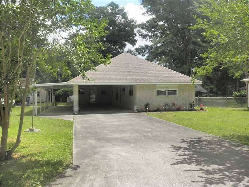 1st image of 61290 Holly Dr