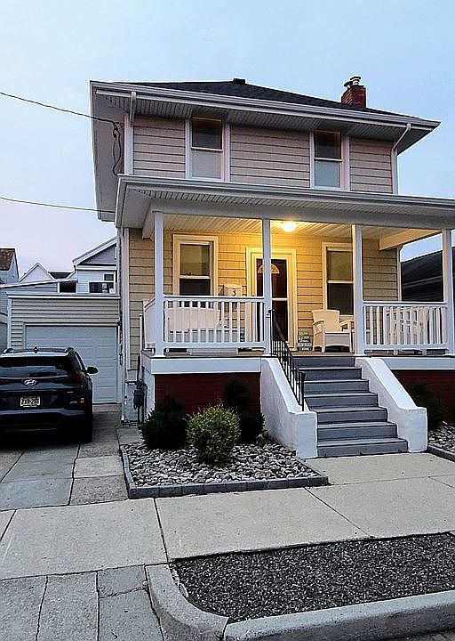 2nd image of 3 N Austin Ave