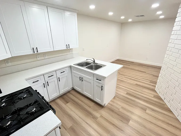 1417 N Pennsylvania Ave #1417 — Photo 6