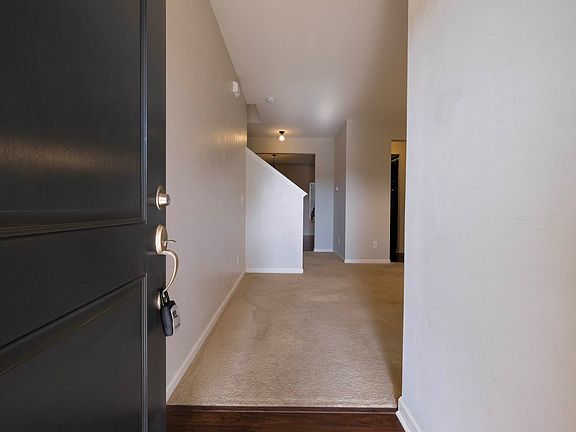 3rd image of 477 Melvista Ave
