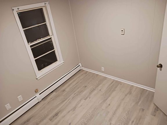 5th image of 445 16th St #4A