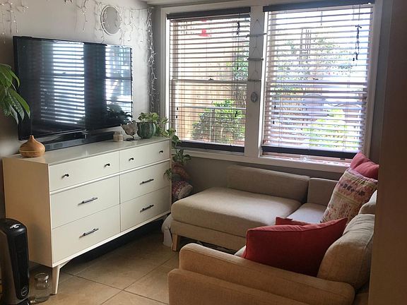 2nd image of 1540 Vallejo St #3