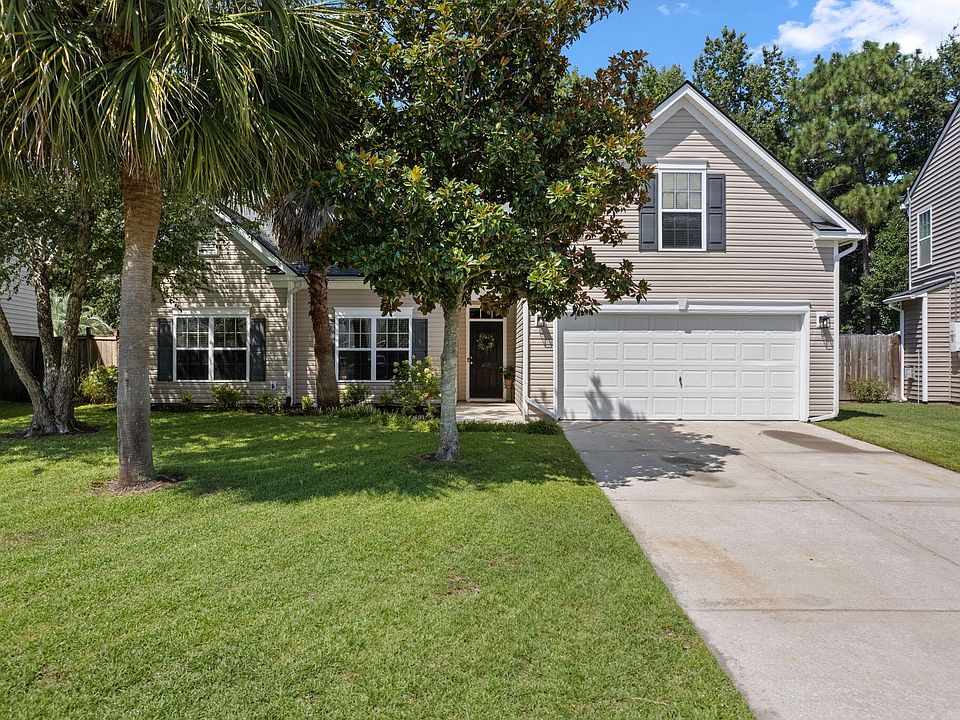 1st image of 405 Sparkleberry Ln