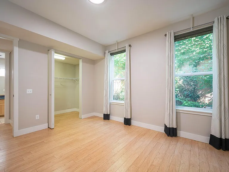 1738 N Franklin St #1-B — Photo 9