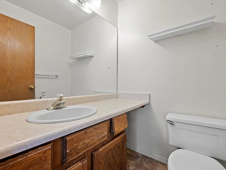 718 W 1720 N #222 — Photo 17