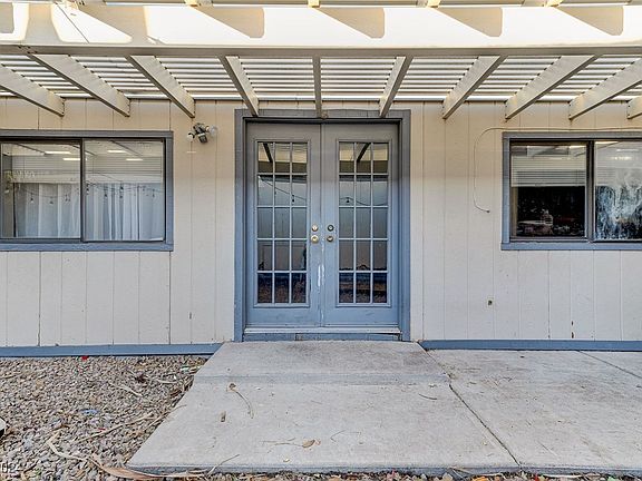 3rd image of 5541 Wheatfield Dr