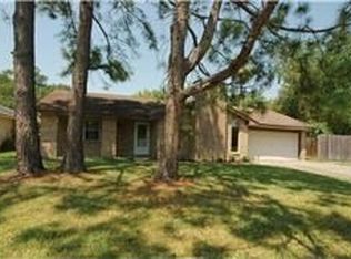 2306 Colonial Ct S, League City, TX 77573