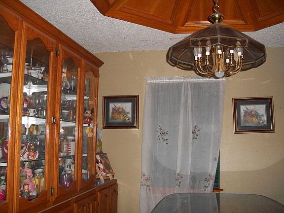 2nd image of 111 W Nolana