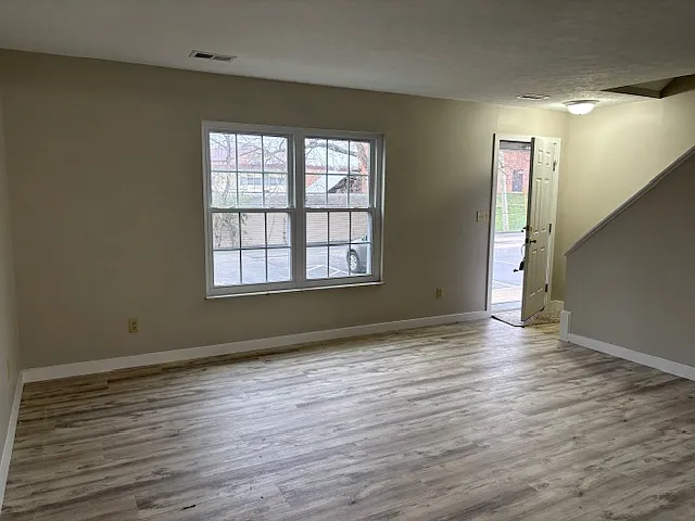 5305 Big Tyler Rd — Photo 9