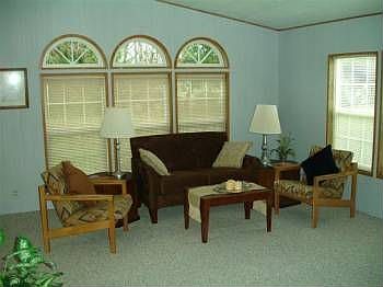 4th image of 214 Breeze Way